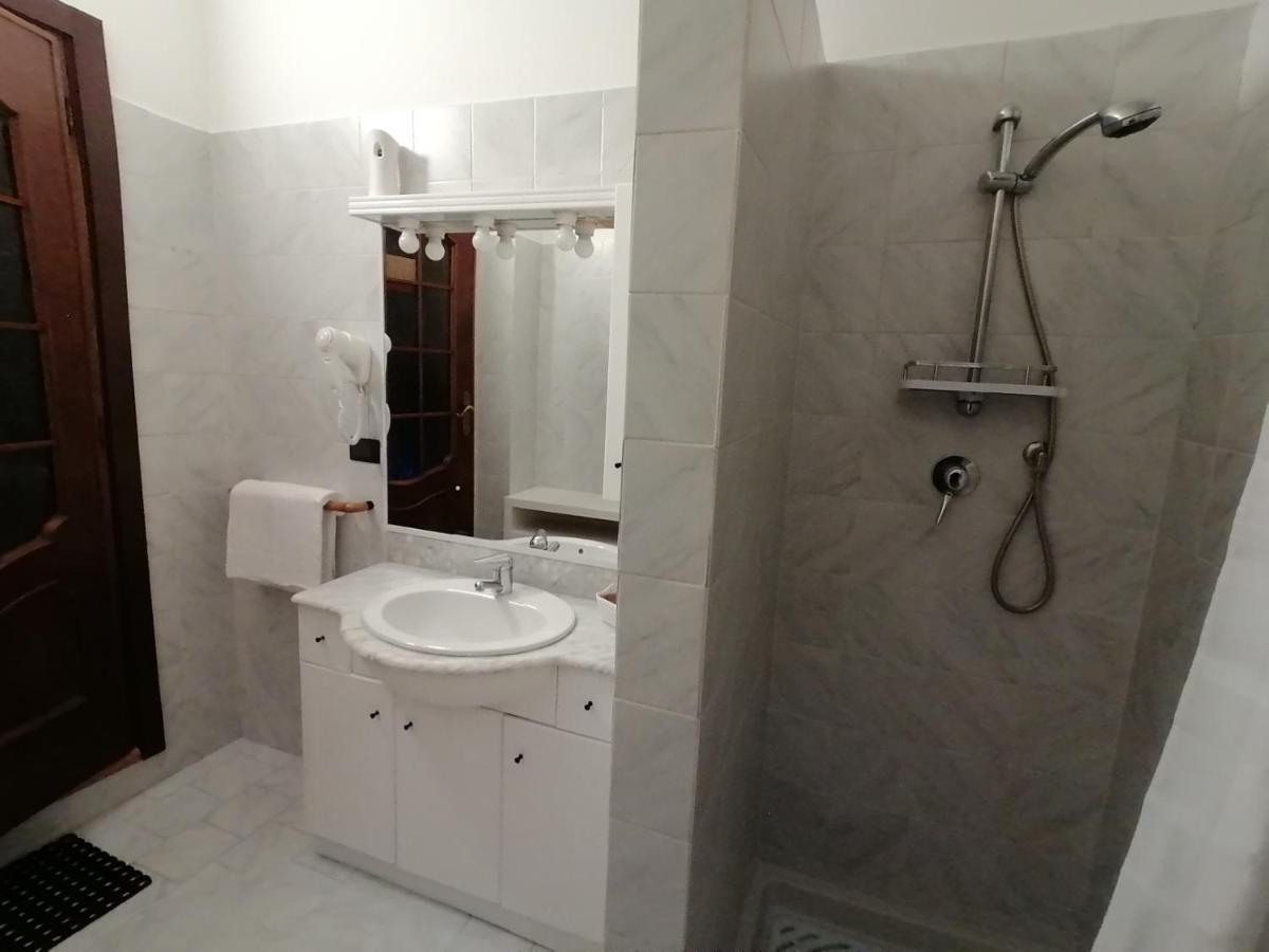 Amo' Le Langhe Bed and Breakfast Narzole Buitenkant foto