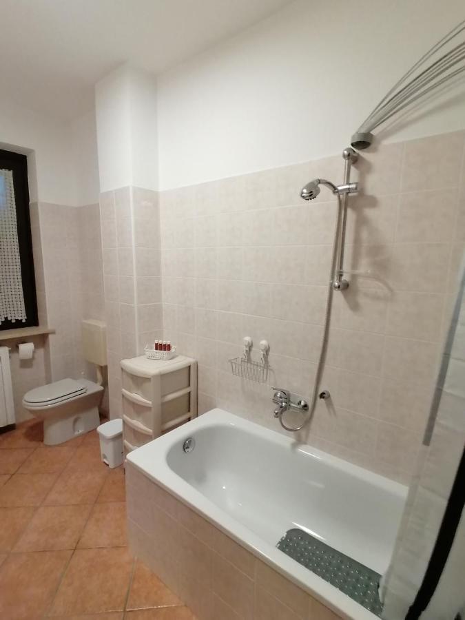 Amo' Le Langhe Bed and Breakfast Narzole Buitenkant foto