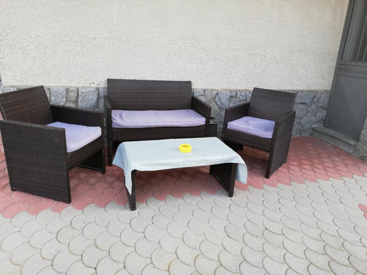 Amo' Le Langhe Bed and Breakfast Narzole Buitenkant foto