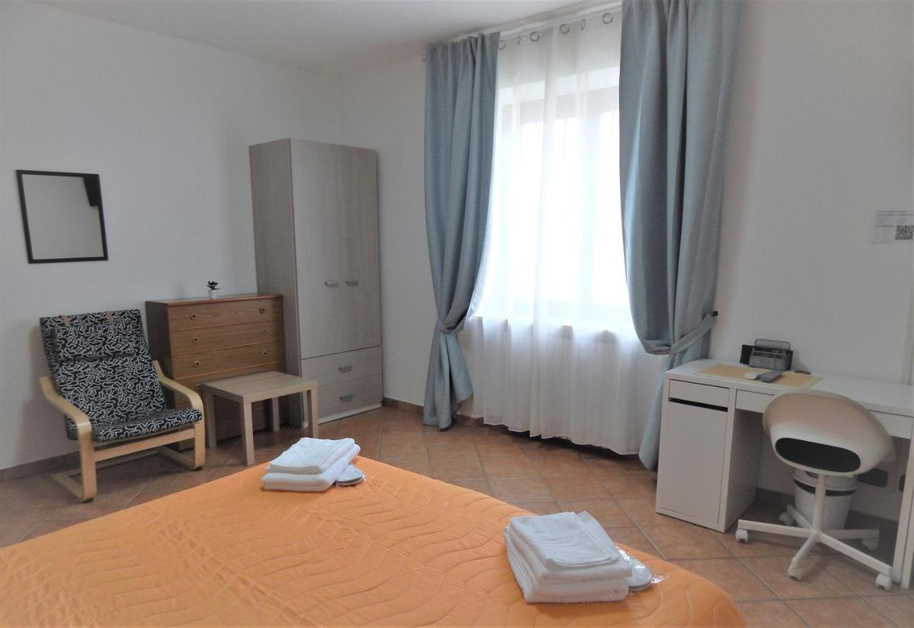 Amo' Le Langhe Bed and Breakfast Narzole Buitenkant foto