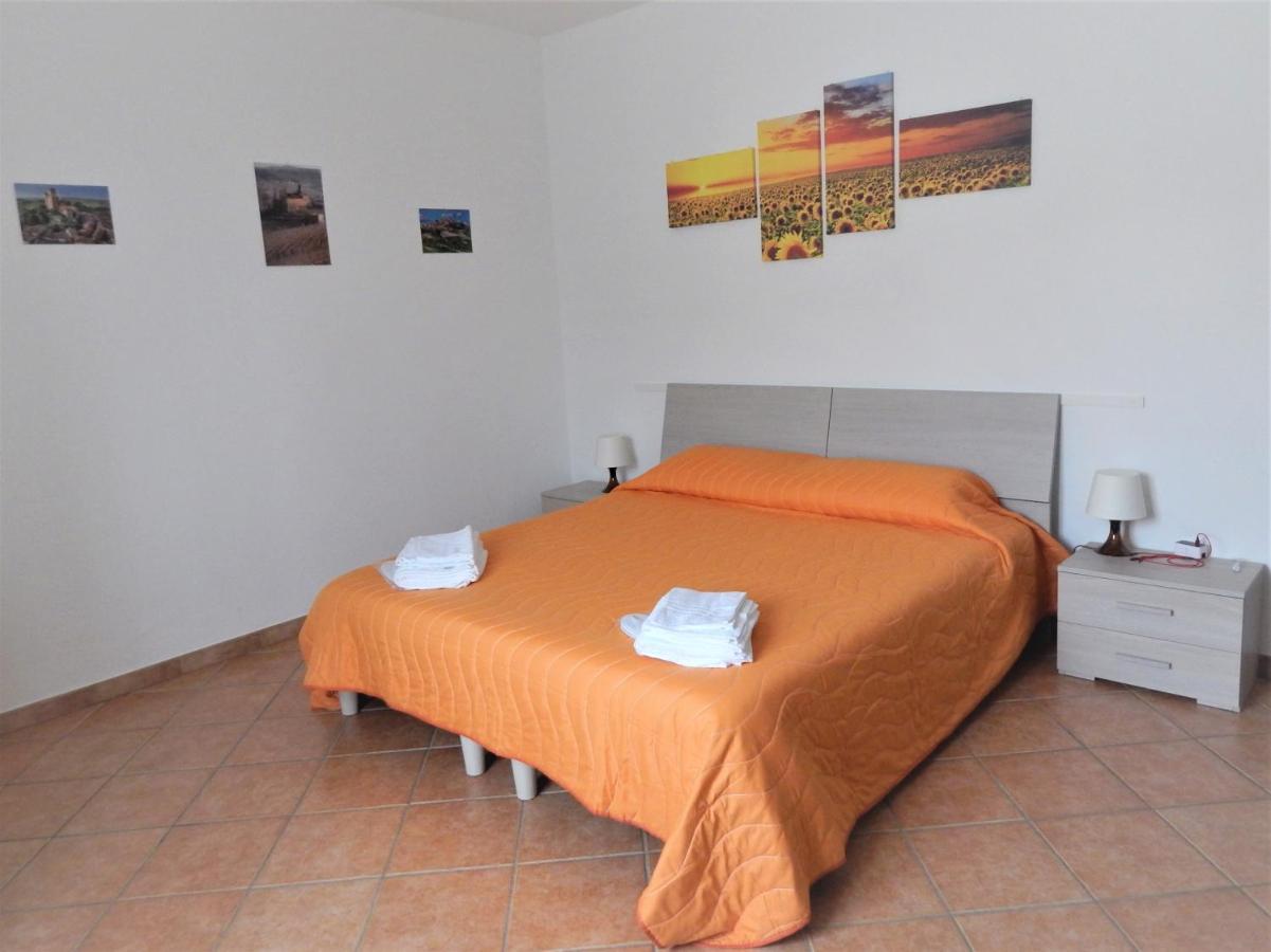 Amo' Le Langhe Bed and Breakfast Narzole Buitenkant foto